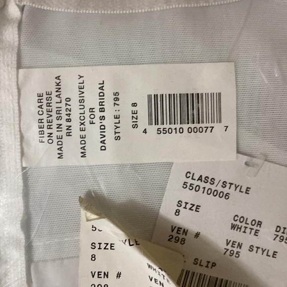 David’s Bridal Wedding Dress Size 6 - Picture 13 of 14